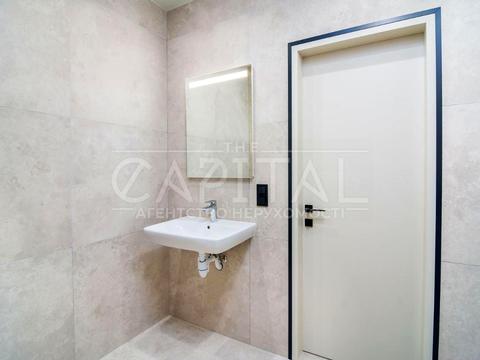 комерційна за адресою Джона Маккейна вул. (Івана Кудрі), 26