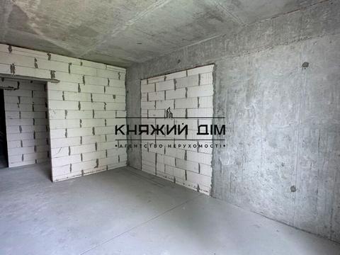 квартира за адресою Причальна вул., 8