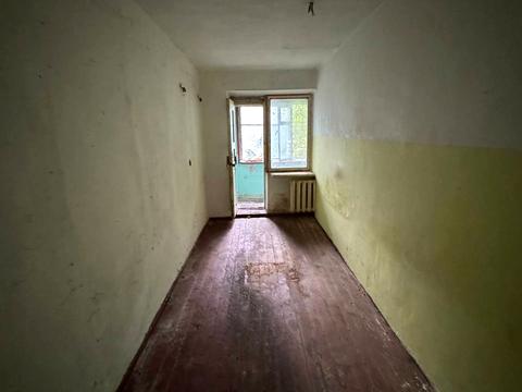 комерційна за адресою Дніпровська вул., 4