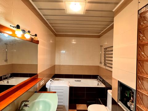 квартира за адресою Драгоманова вул., 6-А
