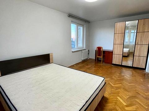 квартира за адресою Тролейбусна вул., 6