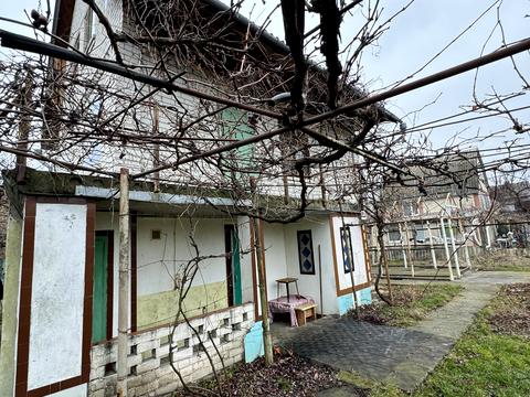 будинок за адресою Центральна вул.