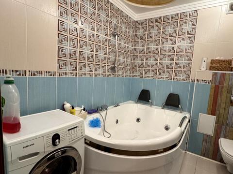 квартира за адресою Тополина вул., 18/2