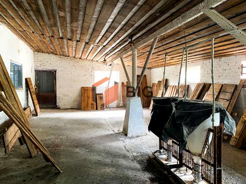комерційна за адресою Центральна, 22