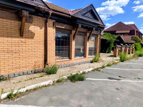 комерційна за адресою Степана Бандери, 2