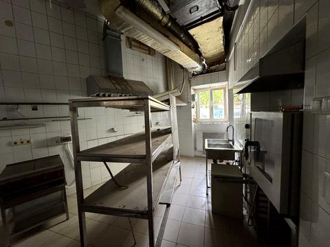 коммерческая по адресу Стрыйская ул., 66