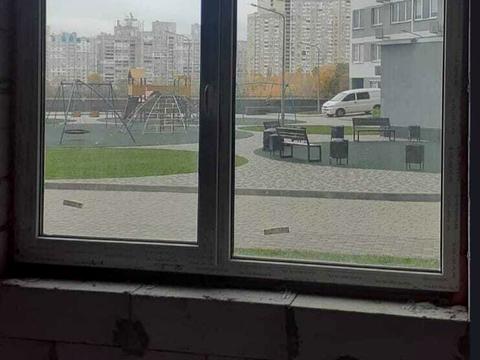 коммерческая по адресу Ревуцького, 40-в
