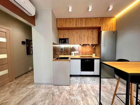 квартира за адресою Салютна вул., 2к8