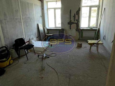 комерційна за адресою Олександрівский, 4