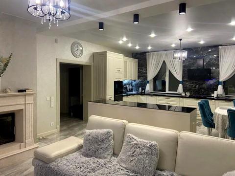 будинок за адресою Центральна вул.