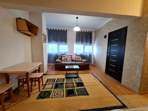 квартира за адресою Любомира Гузара просп. (Космонавта Комарова), 26