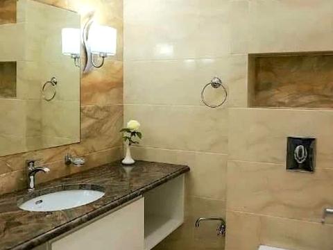 будинок за адресою Центральна, 1