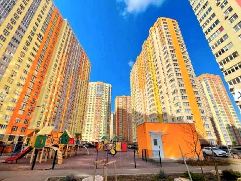 квартира за адресою Сім'ї Кульженків вул. (Петра Дегтяренка), 37