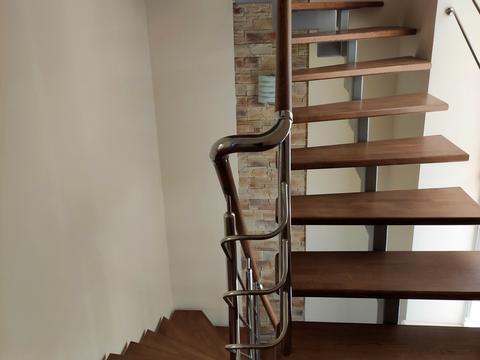 будинок за адресою Міжгірна вул.