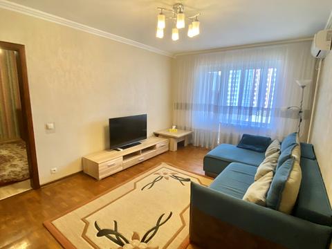 квартира за адресою Автозаводська вул., 77