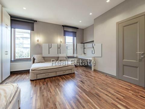 будинок за адресою Козача вул., 1