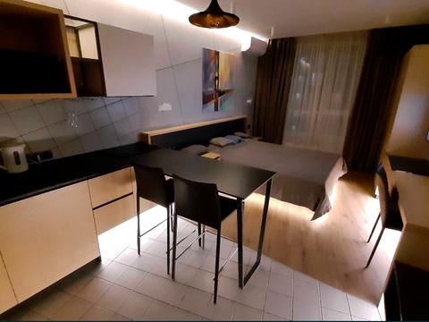 квартира за адресою Зарічна вул., 2А