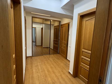 комерційна за адресою Саксаганського вул., 99