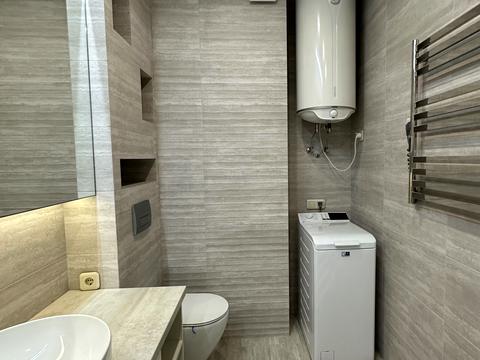 квартира по адресу Ревуцкого ул., 40-В