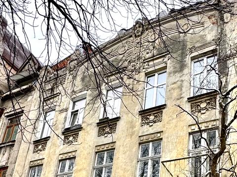 квартира за адресою Євгена Коновальця вул. (), 5