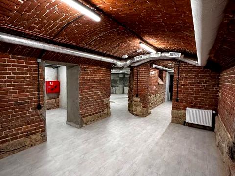 комерційна за адресою Григоровича, 8