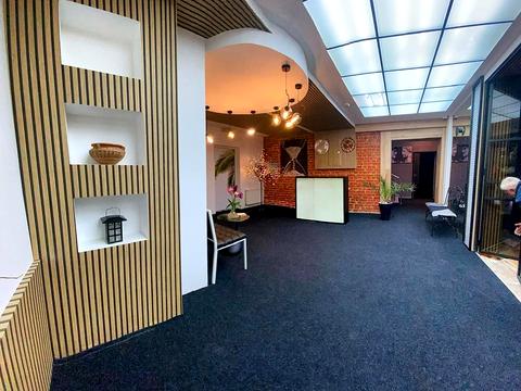 комерційна за адресою Польова вул., 57а