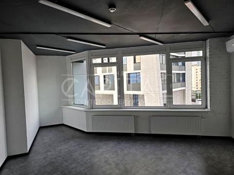 комерційна за адресою Київ, Берестейський просп. (Перемоги), 11