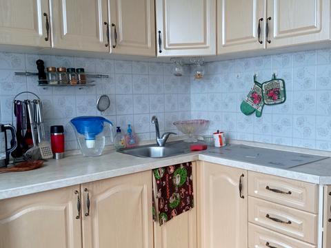 квартира за адресою Захарівська вул., 1
