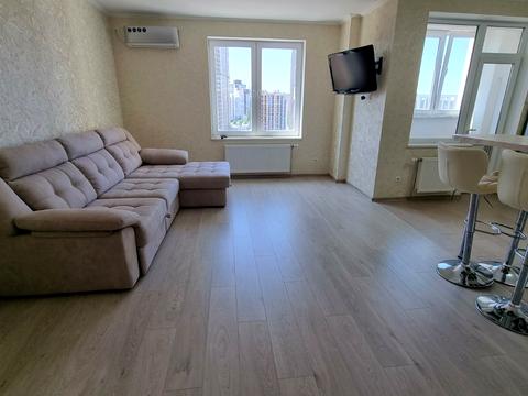 квартира за адресою Академіка Глушкова просп., 9-В