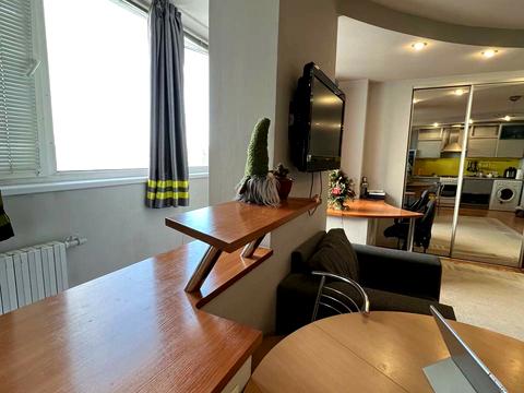 квартира за адресою Володимира Вернадського вул. (Дзержинського), 1