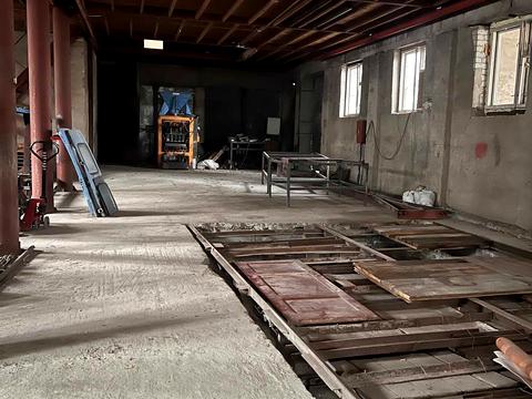 коммерческая по адресу Универсальный пер., 7а