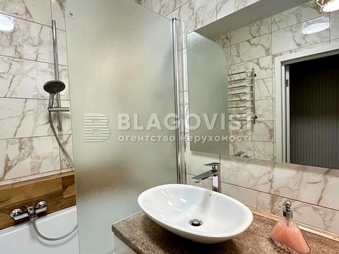 квартира по адресу Софии Русовой ул., 5