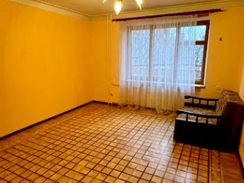 квартира за адресою Базарна вул., 1