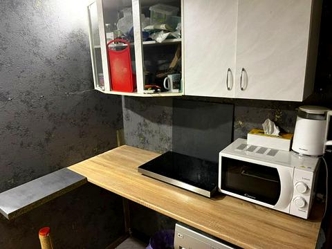 комерційна за адресою Канатна вул., 75