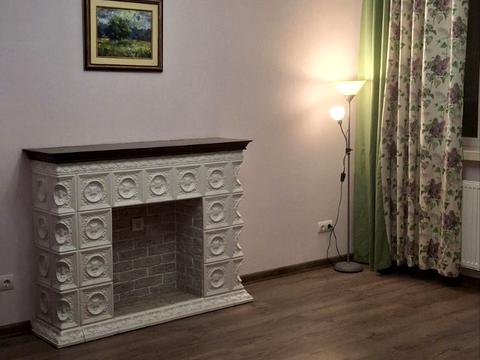 квартира за адресою Рея Бредбері вул., 7/14