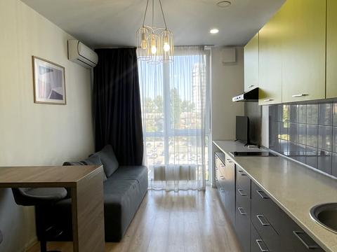 квартира за адресою Салютна вул., 2к3