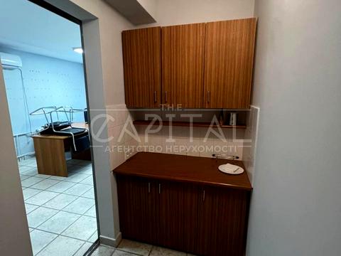 комерційна за адресою Антоновича вул. (Горького), 91