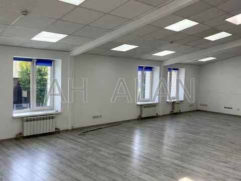 комерційна за адресою Межигірська вул., 87-А