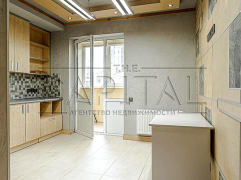 комерційна за адресою Казимира Малевича вул. (Боженка), 89