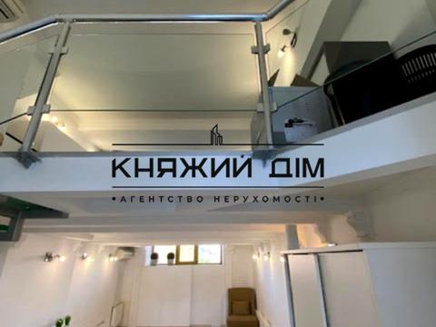 комерційна за адресою Жилянська вул., 59