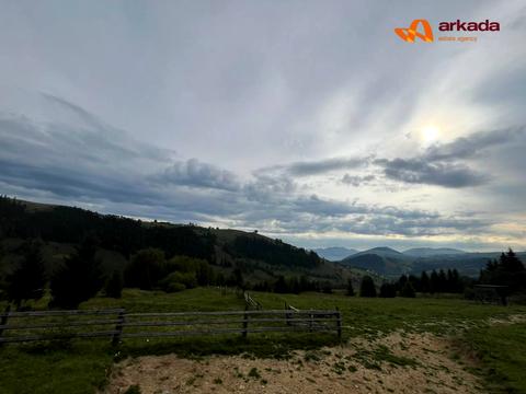 ділянка за адресою Молодіжна вул.