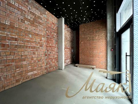 комерційна за адресою Ґарета Джонса вул. (Сім'ї Хохлових), 8