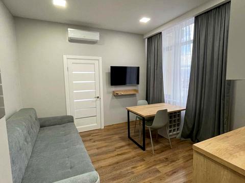 квартира за адресою Нагірна вул., 18/16