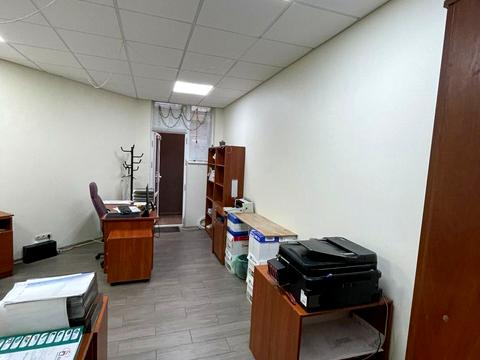комерційна за адресою Юрія Мушкетика вул. (Натана Рибака), 25-Г