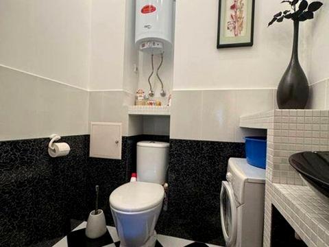 квартира за адресою Євгена Коновальця вул. (Щорса), 44-А