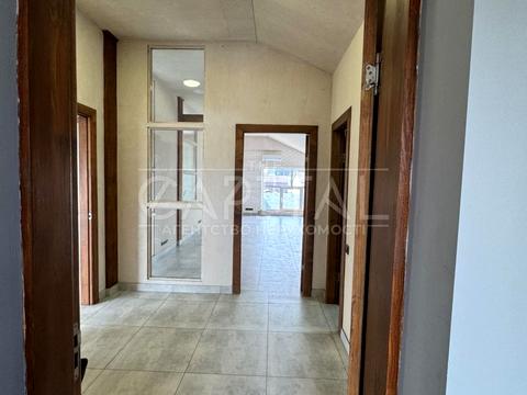 коммерческая по адресу Миколы Бажана просп., 9