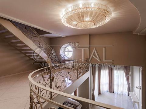 комерційна за адресою Володимира Івасюка просп. (Героїв Сталінграду), 24-А