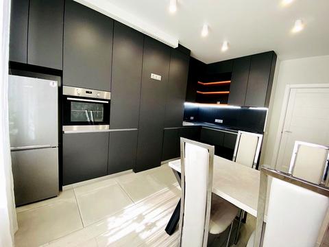 квартира за адресою Юнацька вул., 10