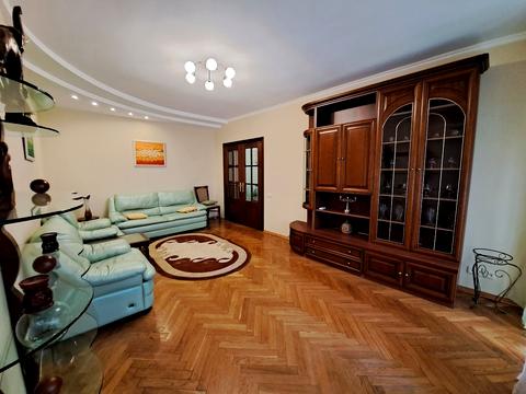 квартира за адресою Михайла Омеляновича-Павленка вул. (Суворова), 11