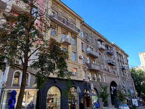 квартира за адресою Заньковецької вул., 6